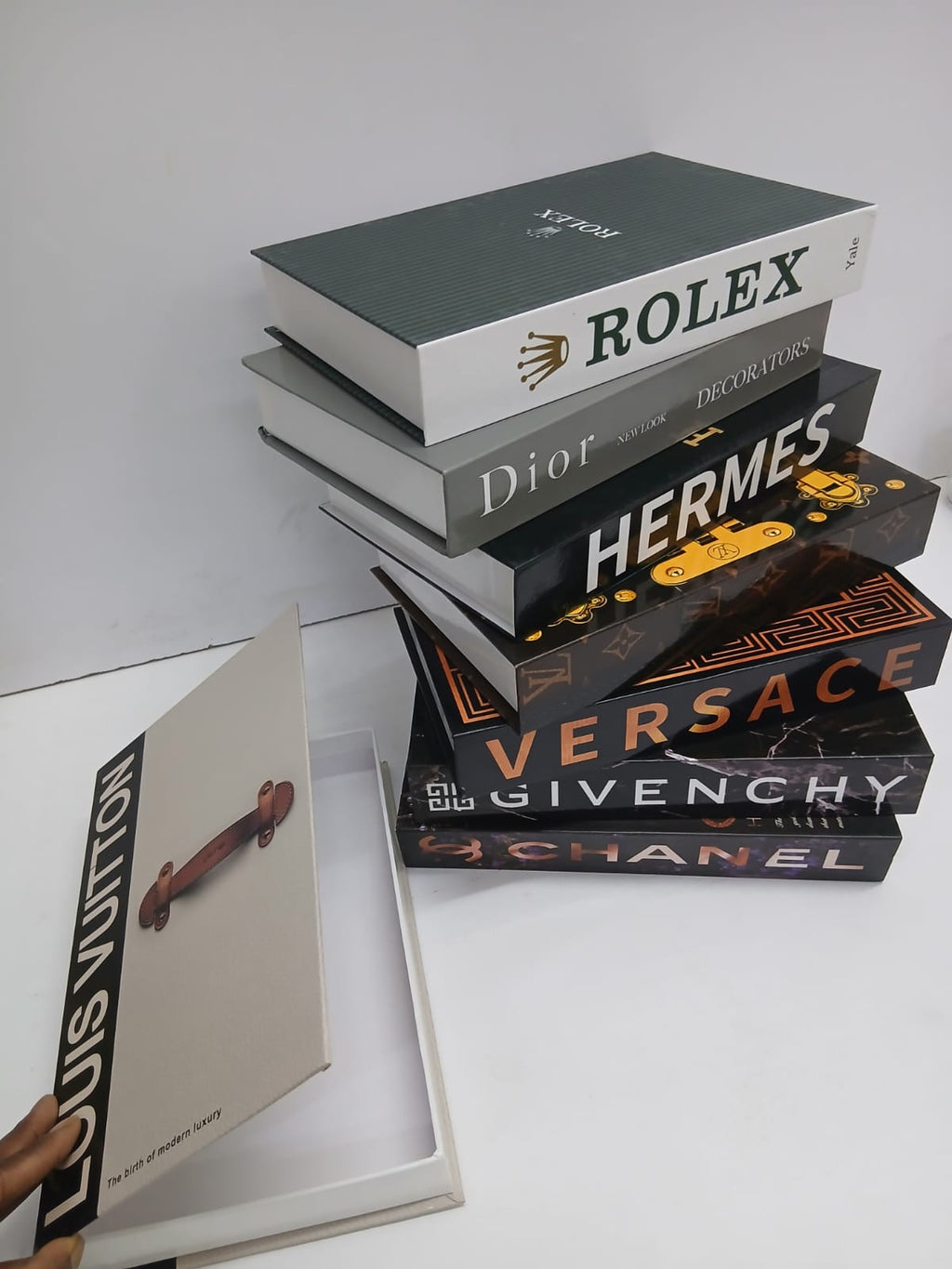 HARD GLOSS DECO BOOK