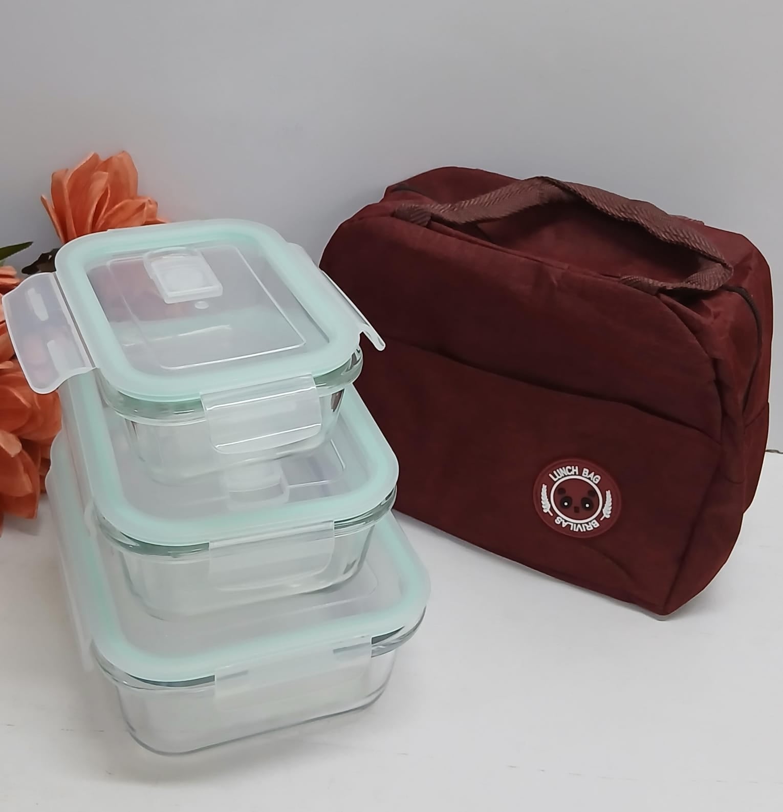 Glass snack box with lunch bag