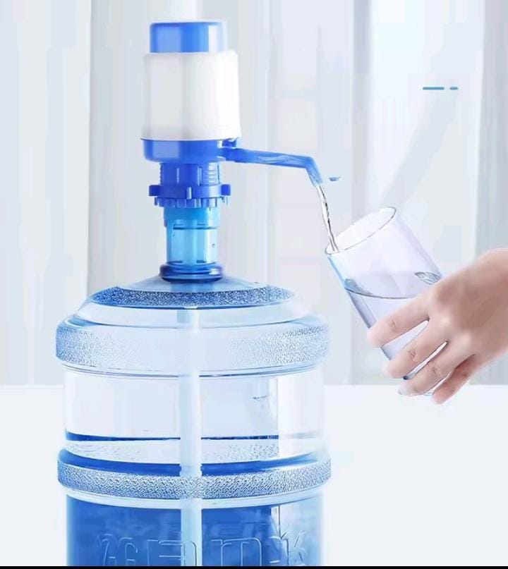 Hand press manual water pump