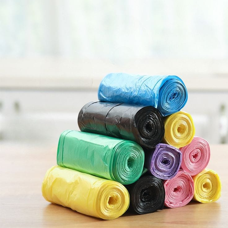 Assorted colours trash bags / garbage bags