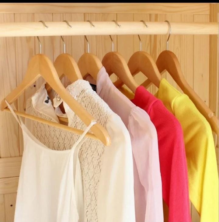 4 set Wooden Hangers