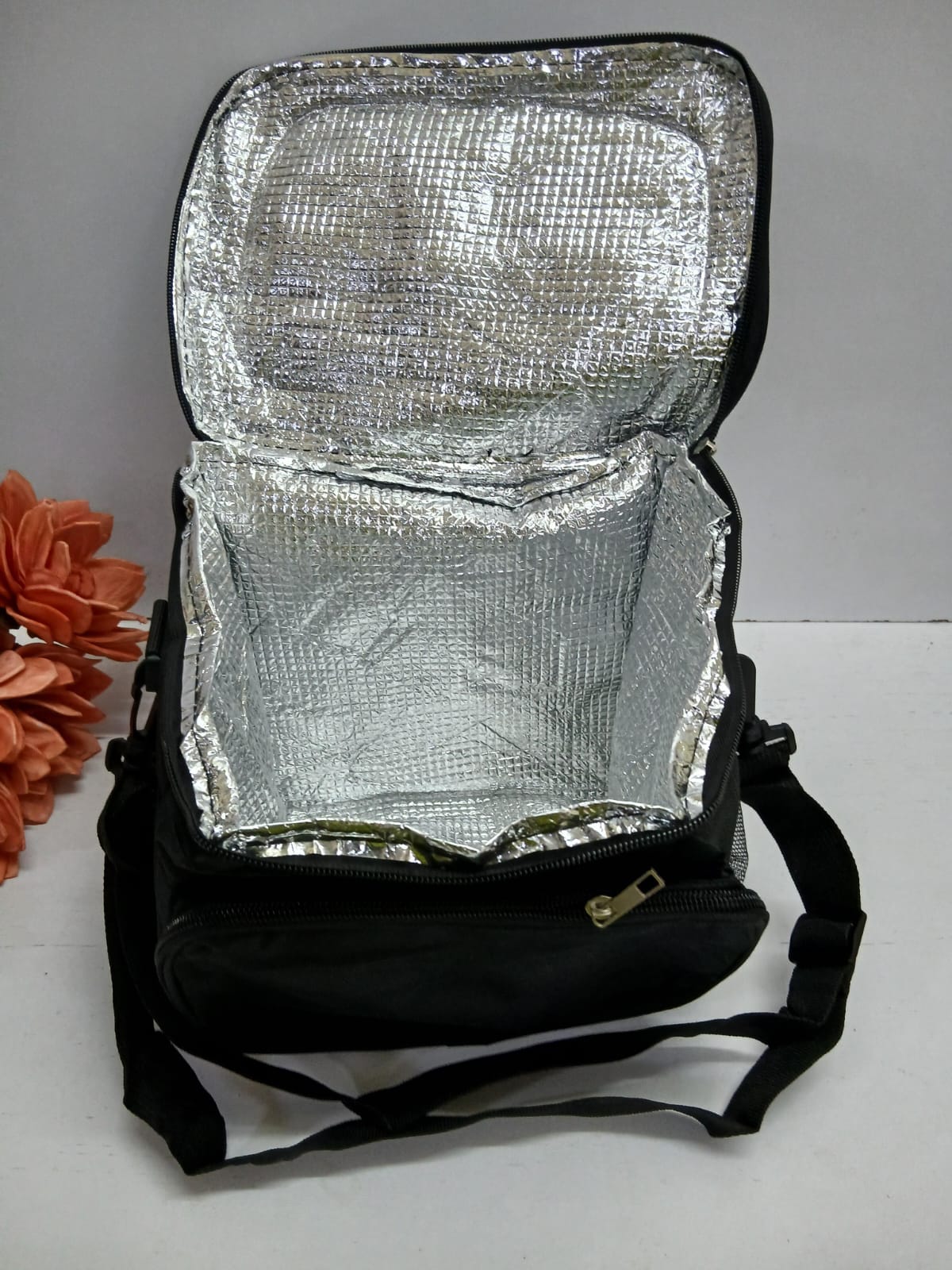 Thermo insulated lunch bag